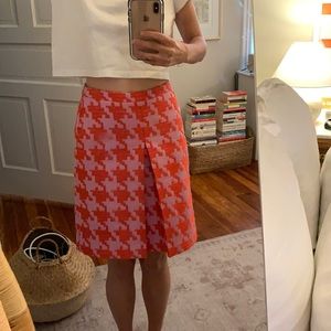 Houndstooth pencil skirt